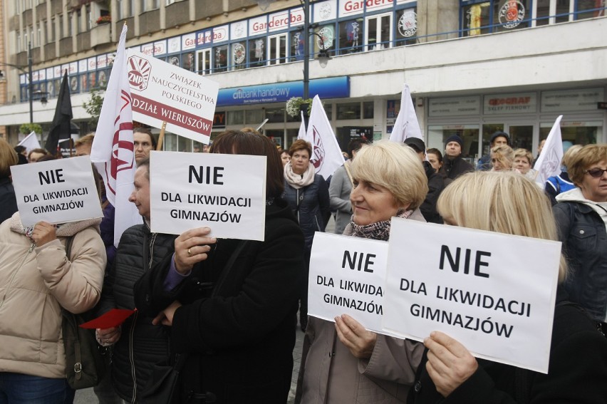 Protest nauczycieli przeciwko likwidacji gimnazjów, Łódź, 10...