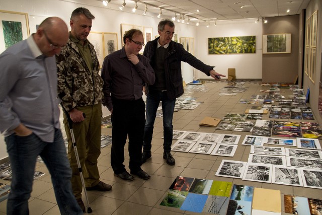 Tychy Press Photo 2014. Jurorzy podczas pracy