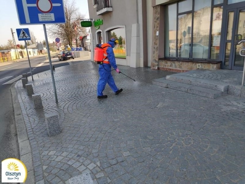 Trwa dezynfekcja ulic i przystanków w gminie Olsztyn