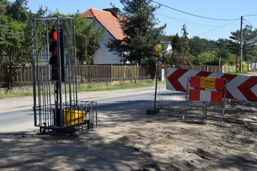 Utrudnienia w ruchu na ulicy Antoniewskiej w Skokach. Trwa jej remont. Do kiedy potrwają prace? 
