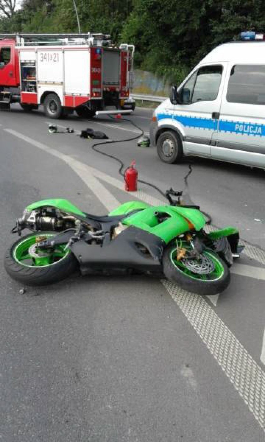 Nowy Sącz. Motocykliści ranni w zderzeniu z autem [ZDJĘCIA]