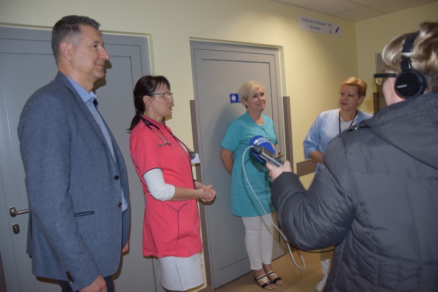 Oddział onkologii suwalskiego szpitala otrzymał nowe prześcieradła i ręczniki (zdjęcia)