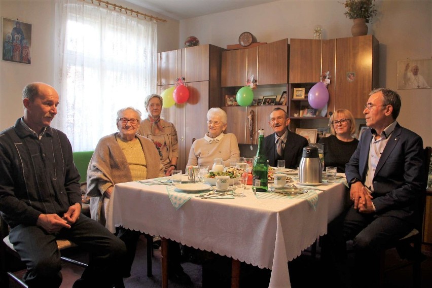 Setne urodziny Gertrudy Sołtysik z Kamionny - cały region...