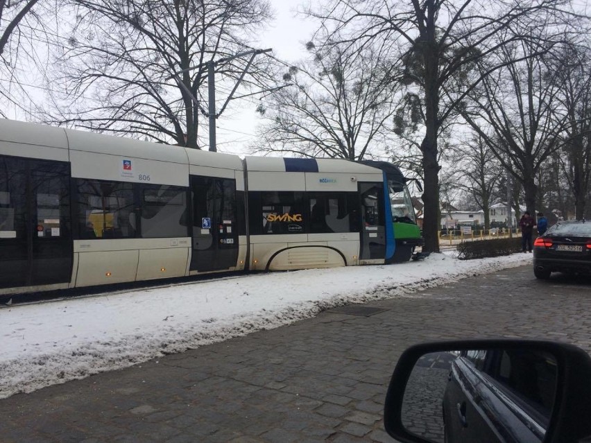 Na ulicy Żołnierskiej w Szczecinie tramwaj zderzył się z...
