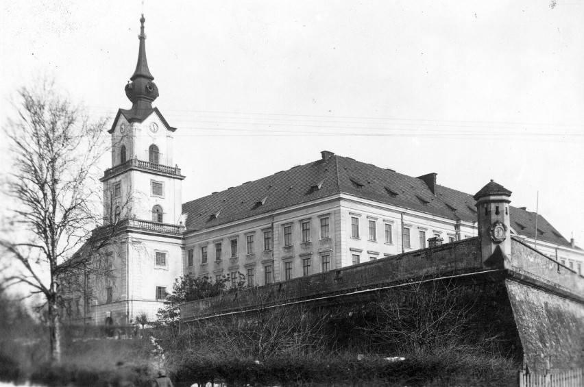 Zamek rzeszowski, gdzie więziony był Wincenty Witos.