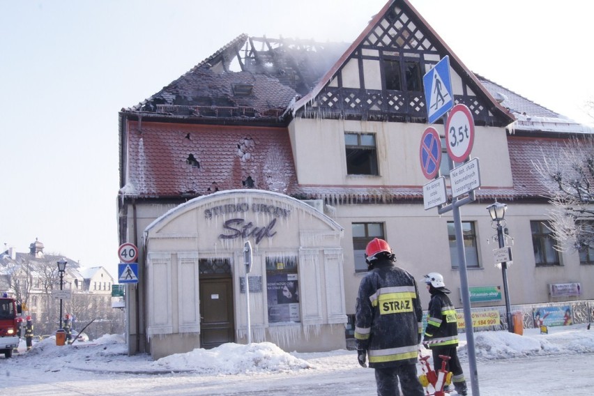 Pożar budynku w Kartuzach (video)