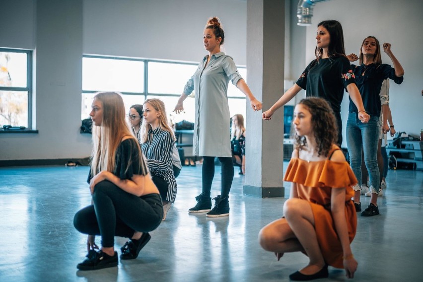 Trwają próby do gali Miss Ziemi Łódzkiej i Miss Ziemi Łódzkiej Nastolatek. Mieszkanka Komornik wśród finalistek[FOTO]