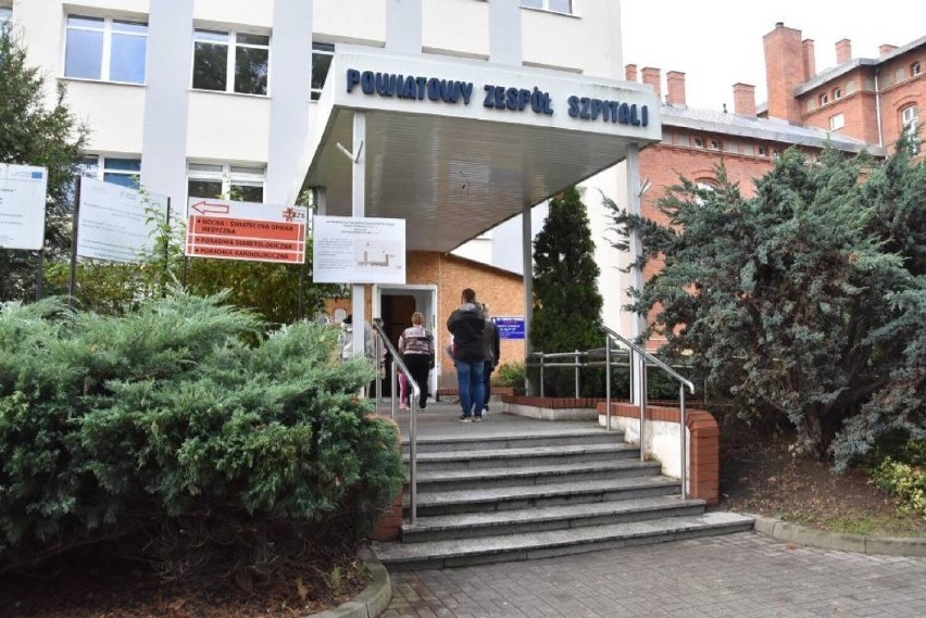 Powiatowy Zespół Szpitali w Oleśnicy rok zakończył na plusie. Ilu było pacjentów, a ile osób zaszczepiło się przeciw covid-19?