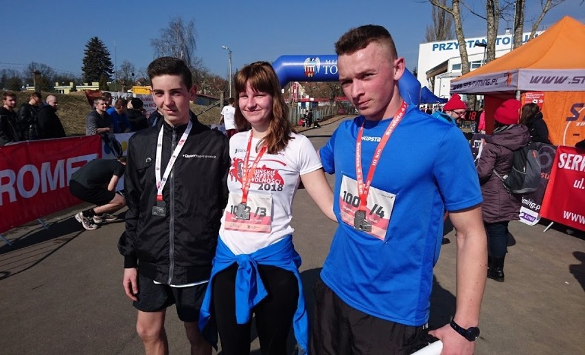 Biegacze amatorzy z powiatu golubsko-dobrzyńskiego brali udział w trzeciej edycji "Toruńskich Sztafet Wolności"