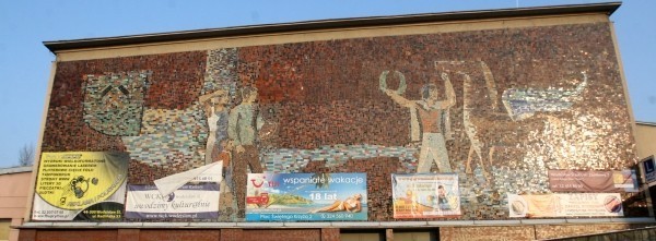 Jedna z mozaik znajduje się na budynku Wodzisławskiego...