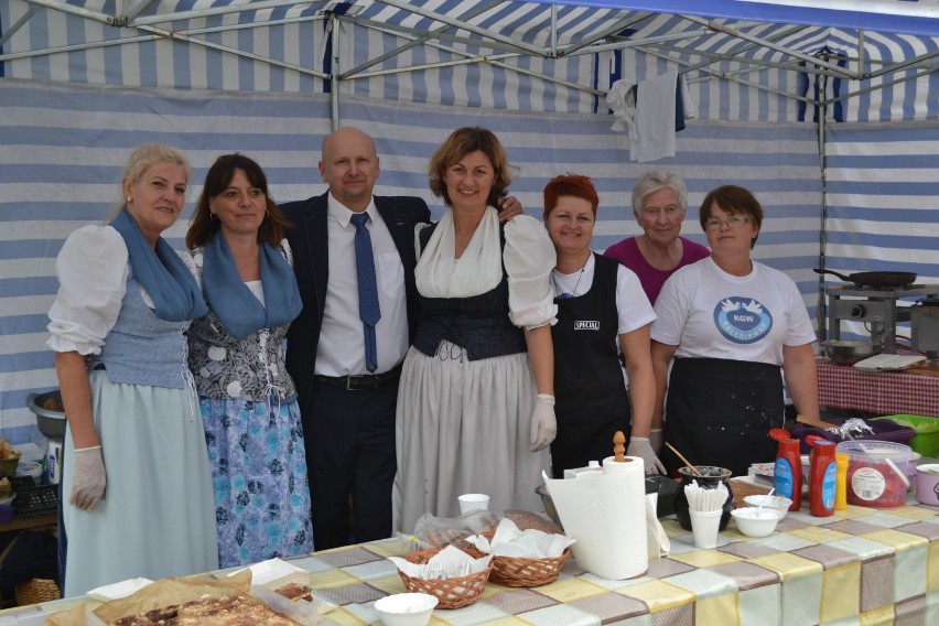 Dożynki na wesoło w gminie Trąbki Wielkie [ZDJĘCIA]