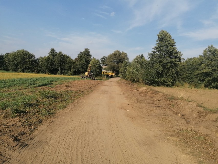 Rozpoczął się remont drogi gminnej w Niniewie