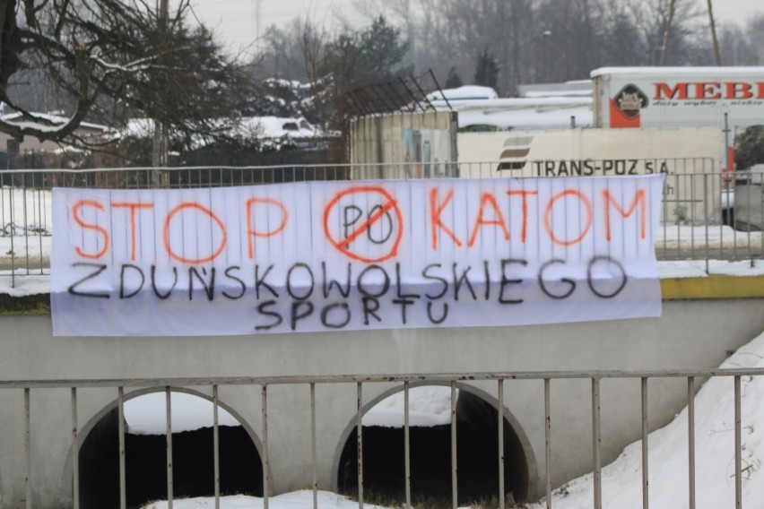 Kibice Pogoni Zduńska Wola bronią swojego klubu