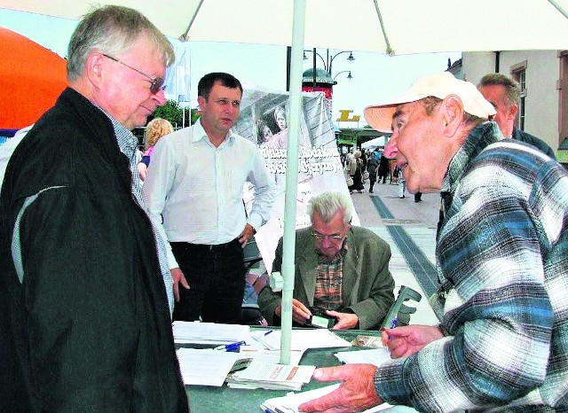 Przed molem podpisy zbierał m.in. Jacek Karnowski.