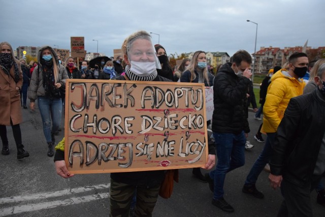 W środę 28 października protestujący spotkali się przed myjnią Szaniec i przeszli do Parku Górczyńskiego.