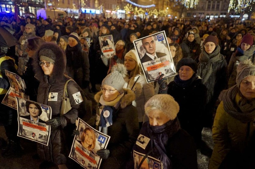 Podczas demonstracji Ogólnopolskiego Strajku Kobiet...