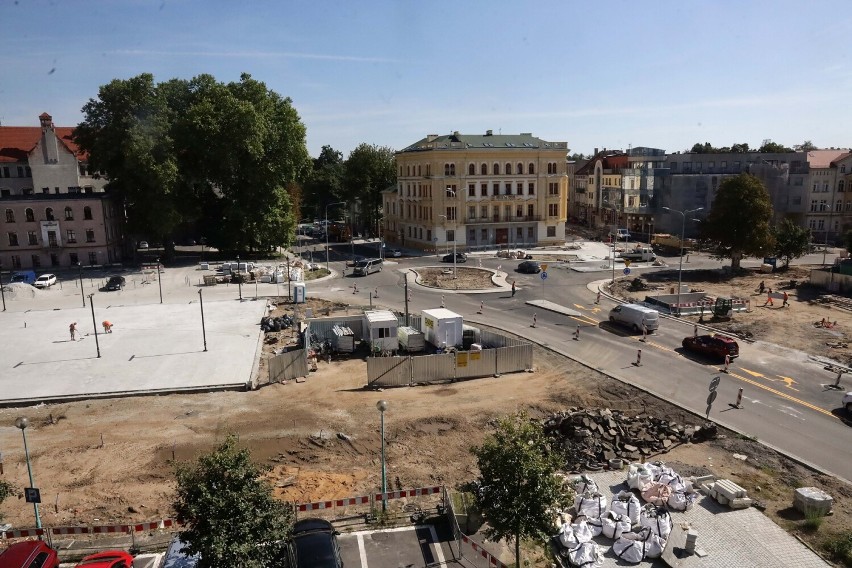 Legnica: Otwarto nowe rondo na Placu Słowiańskim, zobaczcie zdjęcia