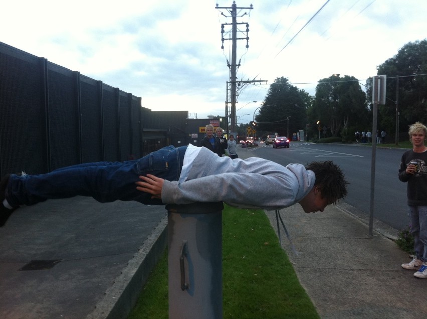 Facebook: Zdjęcie profilowe

Planking


Polegał na ułożeniu...
