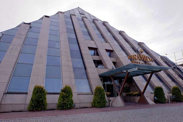 Hotel Piramida urosła do rangi jednej z ikon miasta