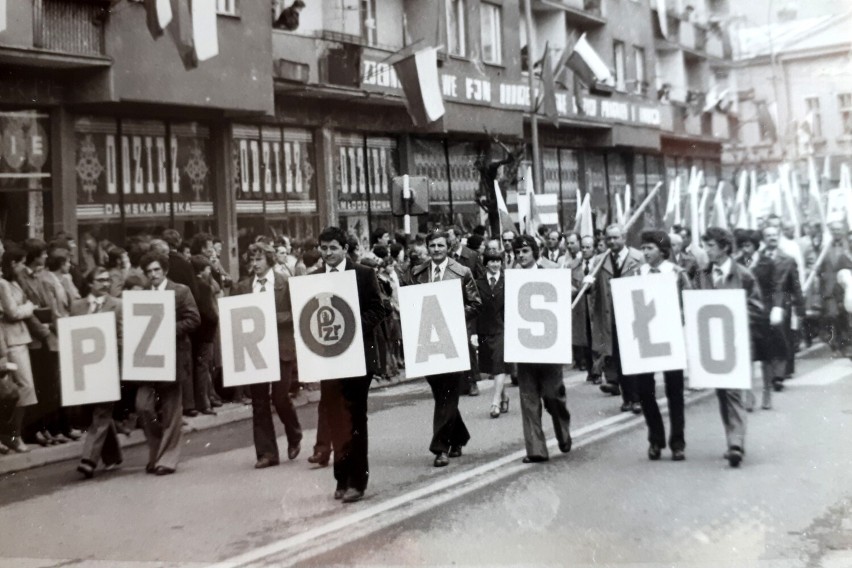 Święto Pracy w Polsce Ludowej. Tak obchodzono je w Jaśle w 1980 roku. Zobaczcie zdjęcia!