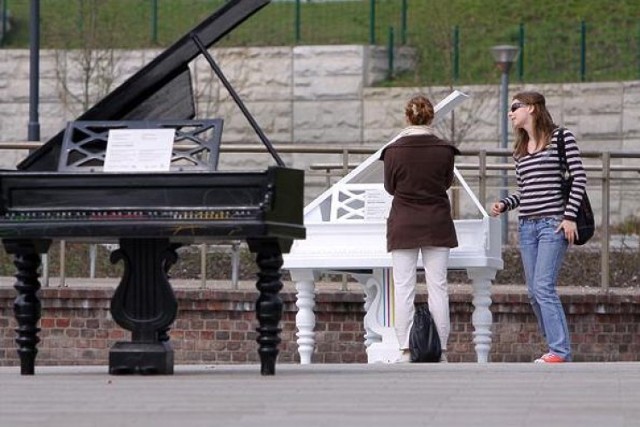 Kampania promocyjna "Gołębie kręcą Kraków" i projekt "Chopin w ...