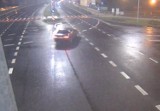 Pijany Gruzin „kręcił bączki” BMW na ważnym skrzyżowaniu w centrum Leszna