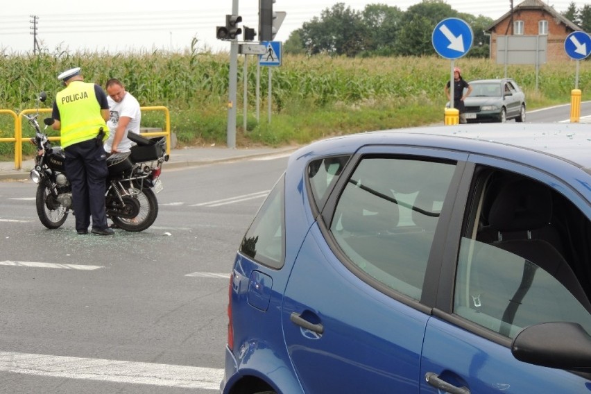 Tuż po godzinie 16 doszło w Ostaszewie do zderzenia...