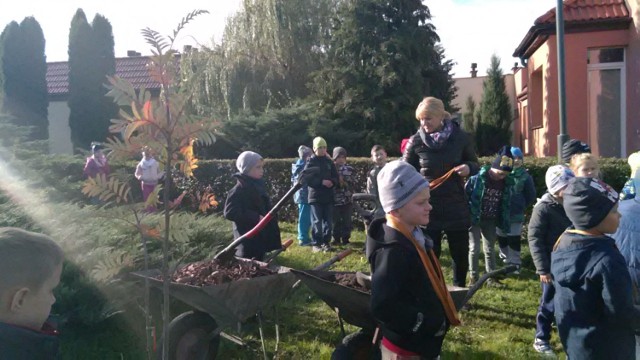 Światowy Dzień Drzewa w Nowej Wsi Lęborskiej