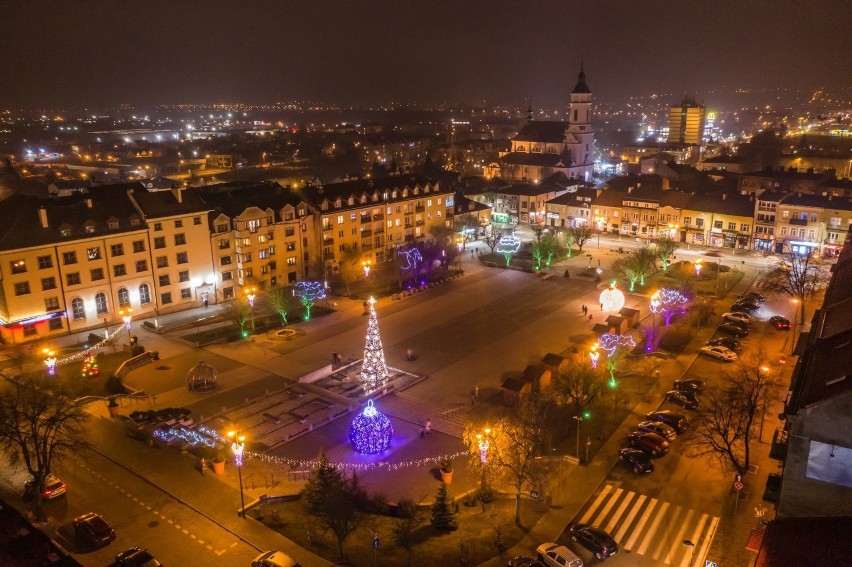 Ostrowiec Świętokrzyski jest już gotowy na święta! Mistrz...