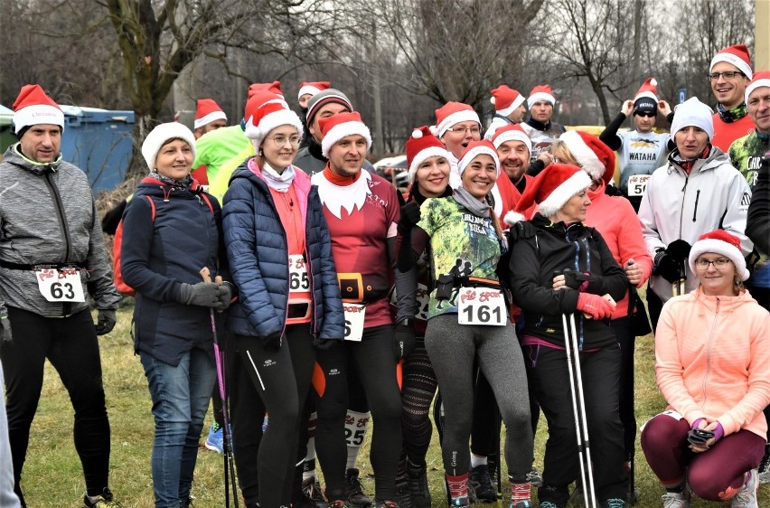 Chrzanów. Charytatywny Cross Świętego Mikołaja, czyli bieg i marsz na 5 kilometrów 