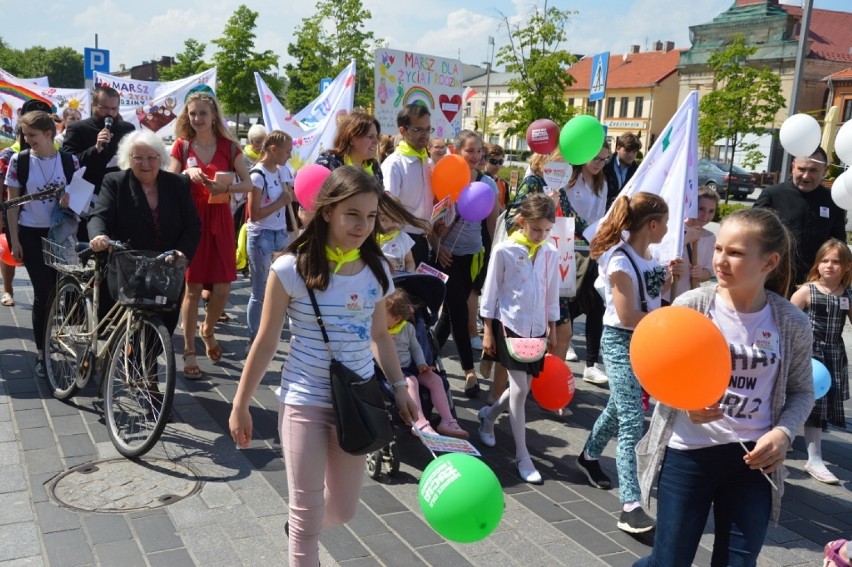 Marsz dla życia i rodziny przeszedł ulicami Tomaszowa Maz.