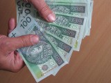Bytom: Pracownica kasy oszczędnościowej okradła klientów na 11 tys. zł.