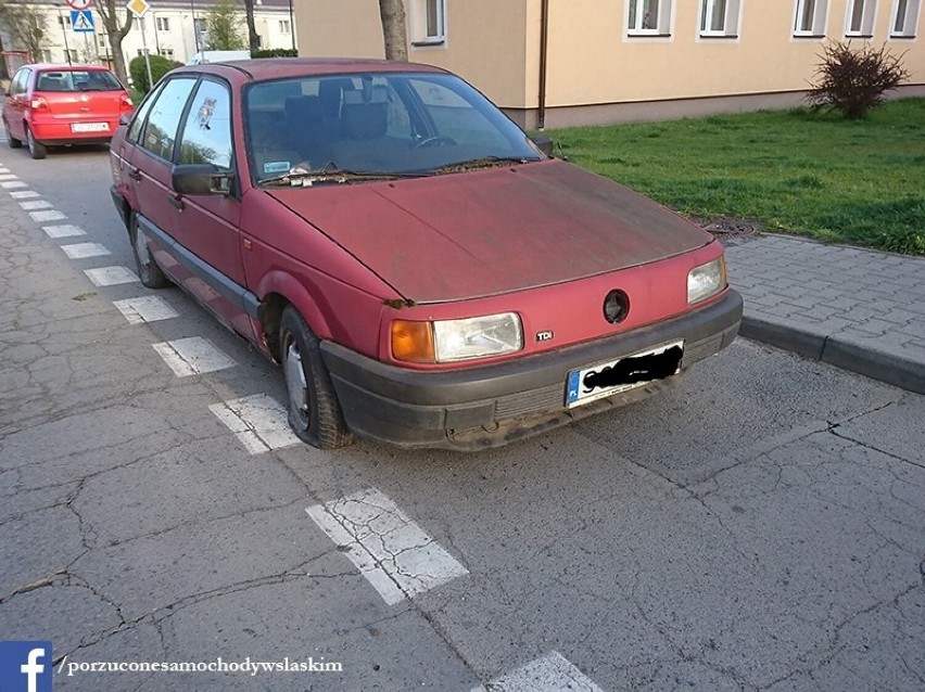 Te auta SZPECĄ gliwickie ulice! Porzucone wraki wrastają w ziemię i blokują miejsca parkingowe... Zobaczcie ZDJECIA z Gliwic