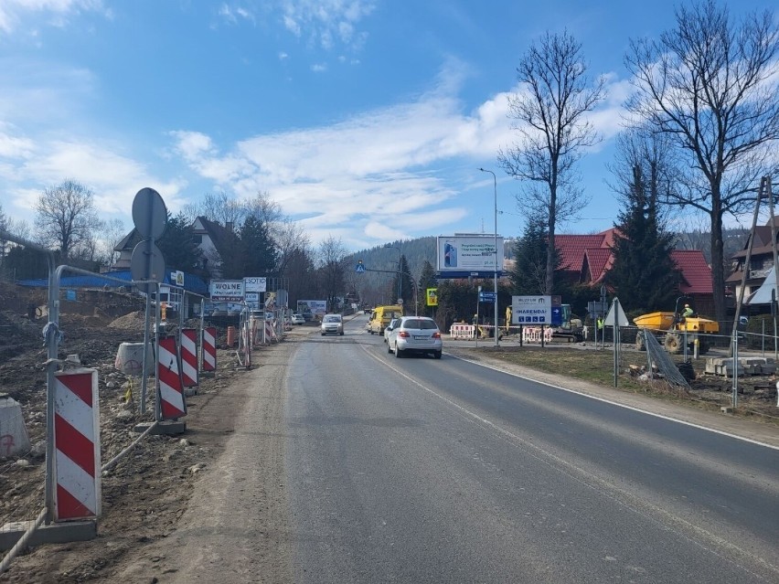 Budowa ronda na drodze krajowej w Zakopanem. Od wtorku 18...