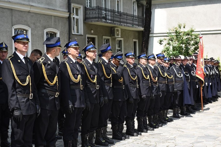 Nowy Sącz. Powiatowy Dzień Strażaka z odznaczeniami i wyróżnieniami [ZDJĘCIA]