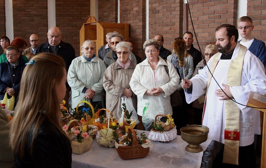 Łodzianie święcili pokarmy. Zobacz zdjęcia z łódzkich kościołów [ZDJĘCIA]