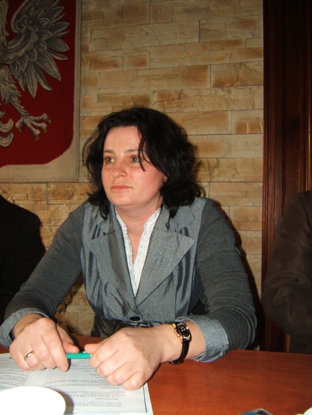 Wicewójt Ewa Wasielewska mówiła o planach gminy na organizację oświaty