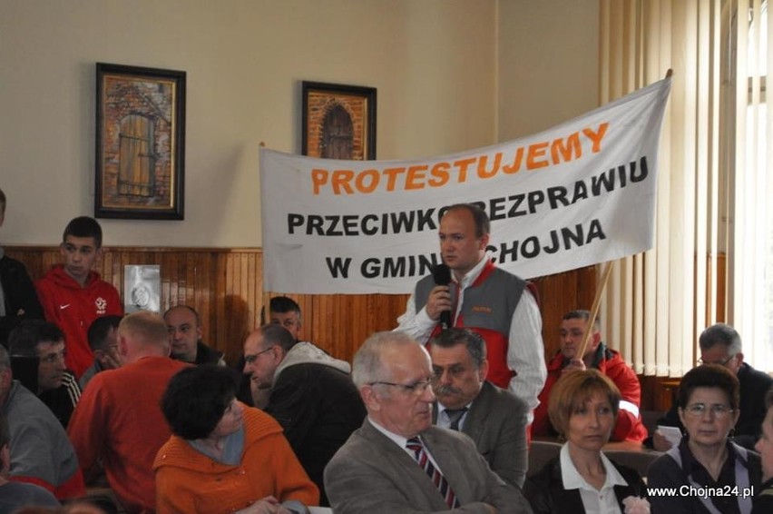 Protest przeciw bezprawiu w Gminie Chojna