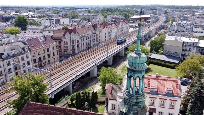 Kraków. Testowanie estakad zbudowanych wzdłuż ulicy Blich