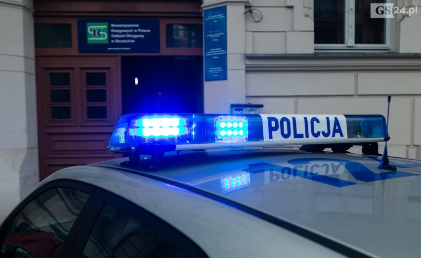 Policjanci w siedzibie PO w Szczecinie. Mieszkańcy kamienicy ewakuowani. Dlaczego?
