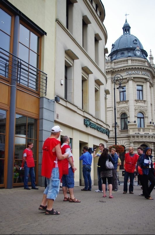 "Umowy śmieciowe" to np. umowa zlecenie, o dzieło czy...