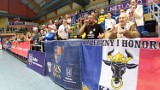 Kibice piłkarek ręcznych AWS Energa Szczypiorno Kalisz podczas meczu z Handball JKS Jarosław. ZDJĘCIA