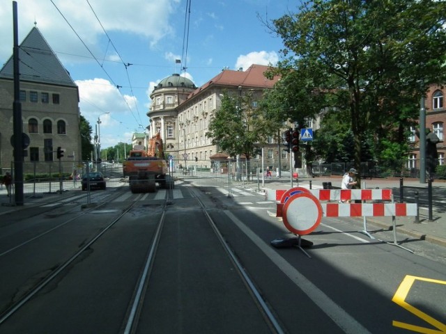 Fredry zamknięta z powodu remontu torowiska