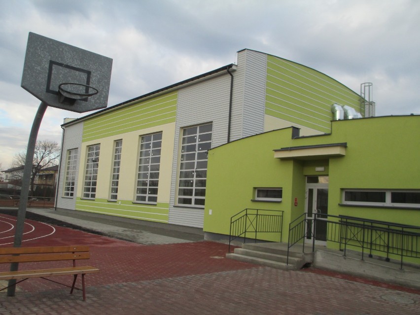 Trwa rewitalizacja osiedla cukrownianego w Opolu Lubelskim