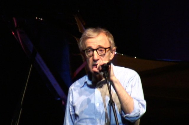Woody Allen na festiwalu jazzowym w Lizbonie w 2006 roku