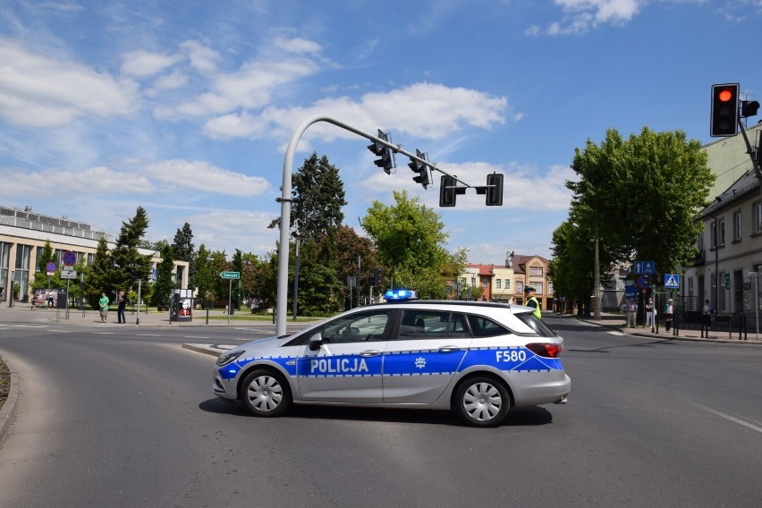 Policja w Zduńskiej Woli upominała pieszych, rowerzystów i kierowców