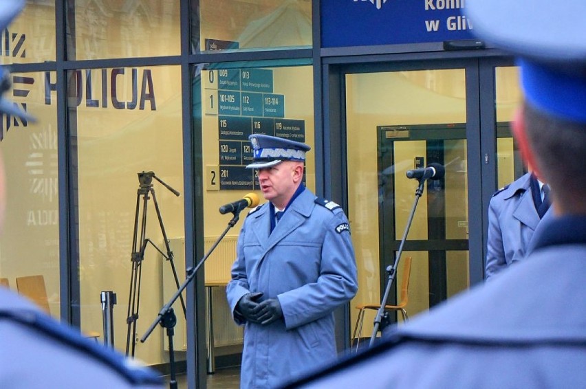 III Komisariat Policji w Gliwicach - otwarcie nowej "trójki". Bez płotu i krat... [ZDJĘCIA i WIDEO]