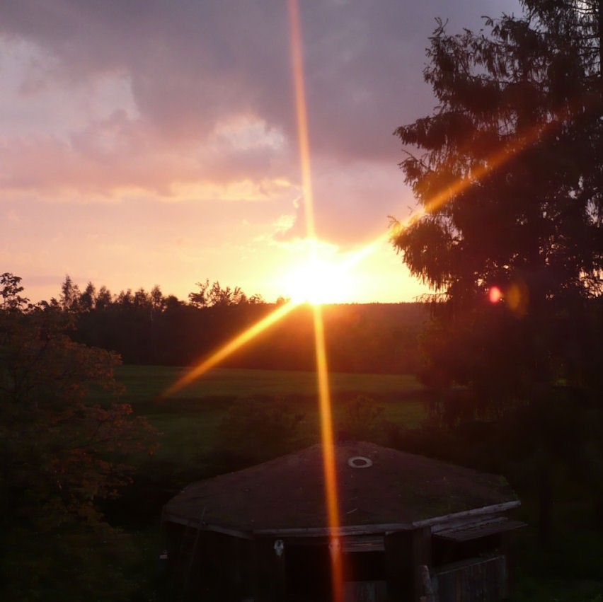 Zachód słońca z mojego okna.Fot. Bartłomiej Kowalewski