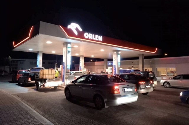 Kolejki na stacjach benzynowych w Polsce