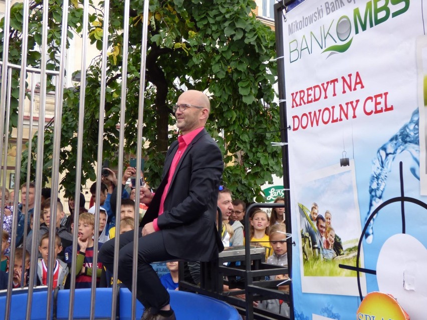 Burmistrz Mikołowa zanurkował w fontannie na rynku